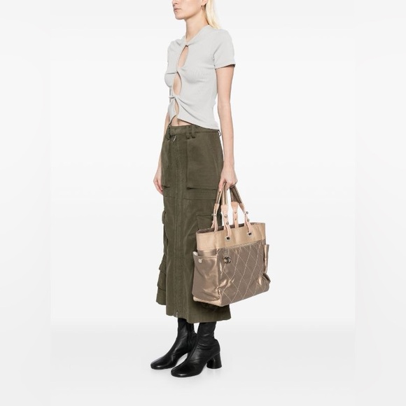🔥CHANEL🔥Gold Quilted Coated Canvas Paris-Biarritz Petite Shopping Tote Bag - Picture 1 of 17